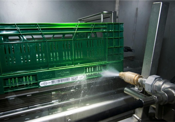 inotec Photo of Inmould Etikett Eurpopool Behälter Reinigung